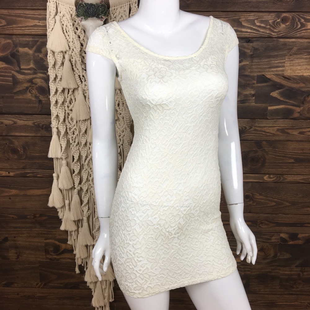 Rhapsody | Lace Mesh Open Slit Back Dress‎ Mini Dress